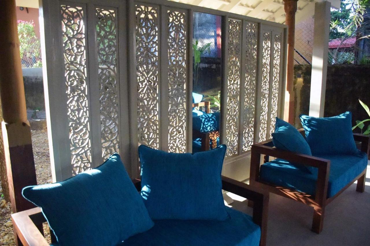 N 34 Hotel Mirissa Bagian luar foto